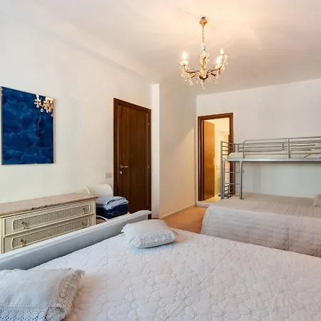 Luna Bed & Breakfast 3*